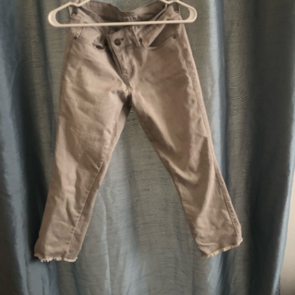 VintageGuess Light Gray jeans with fringe bottom-27” by 32” like new shape